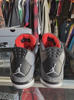 Air Jordan 4 Retro Infrared • Pre-Owned [5858] - view 3
