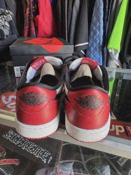Air Jordan 1 Retro Low Original Chicago (2025) • Pre-Owned [9594] - view 4