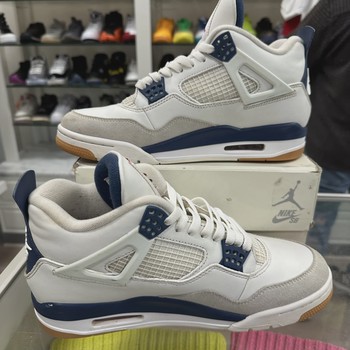 Air Jordan 4 Retro SB Navy • Pre-Owned [6764] - view 2