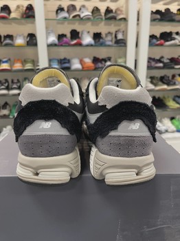 New Balance 2002R Protection Pack Black Grey • Pre-Owned [6325] - view 4