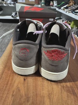 Air Jordan 1 Retro Low Original SP Travis Scott Mocha • Pre-Owned [1070] - view 3