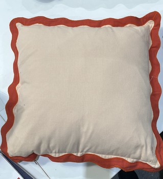 Cotton Pillow with Ruffle Edge