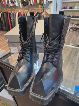 Balenciaga Rhino Boots • Pre-Owned [9754] - view 3