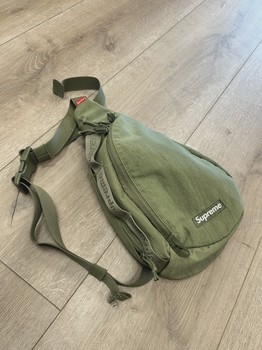 FW20 Supreme Sling Bag 'Olive' • Pre-Owned [4612] - view 2