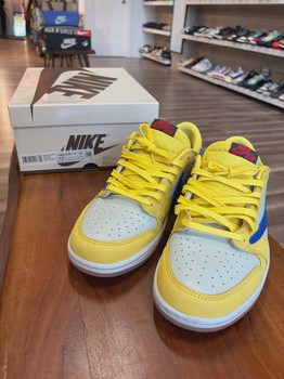 Air Jordan 1 Retro Low Original SP Travis Scott Canary (12.5 Women's) • Pre-Owned [2032] - view 4