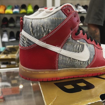 Nike SB Dunk High Shoe Goo • Pre-Owned [5653] - view 6