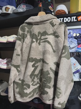 Essentials Fleece Camo Jacket L • Pre-Owned [0073] - view 2