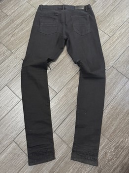 Amiri Distressed Black Skinny Denim 36 • Pre-Owned [2276] - view 2