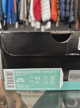 Jordan 1 Low SB Midnight Navy • Brand New [0838] - view 2