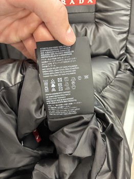 Prada Light Re-Nylon hooded puffer jacket - Pre-Owned - view 11