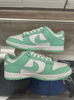 Nike Dunk Low Green Glow no box (Women's) • Pre-Owned [4049] - view 5