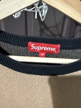 Supreme Logo Repeat Sweater Black - view 2