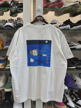 KAWS x Uniqlo UT Short Sleeve Artbook Cover T-shirt • Brand New [5826] - view 3