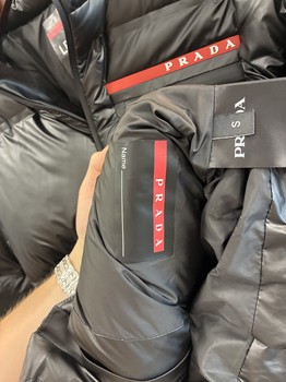 Prada Light Re-Nylon hooded puffer jacket - Pre-Owned - view 10