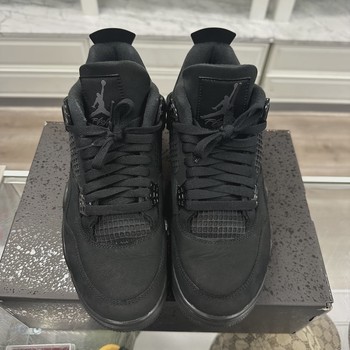 Air Jordan 4 Retro Black Cat (2025) • Pre-Owned [1489] - view 3