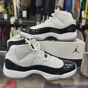 Air Jordan 11 Retro Concord (2011) • Pre-Owned [1905] - view 3