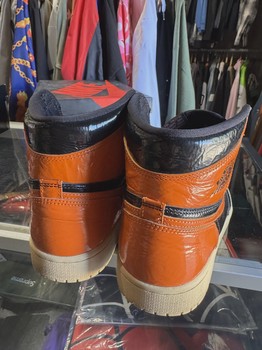 Air Jordan 1 Retro High Shattered Backboard 3.0 • Pre-Owned [5459] - view 3