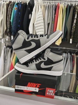 Air Jordan 1 Retro High Shadow 2.0 • Pre-Owned [3814] - view 4