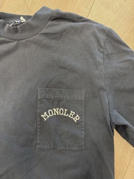 Moncler Men's Logo Pocket T-Shirt in Navy Blue • Pre-Owned [3534] - view 2