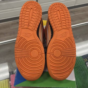 Nike SB Dunk Low Concepts Orange Lobster • Pre-Owned [0351] - view 7
