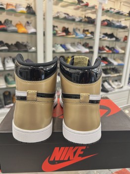 Air Jordan 1 Retro High NRG Patent Gold Toe • Pre-Owned [6555] - view 5