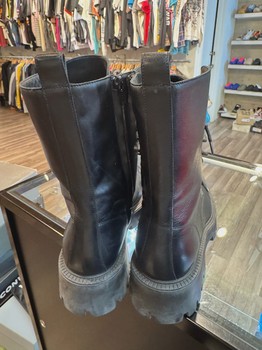 Balenciaga Rhino Boots • Pre-Owned [9754] - view 4