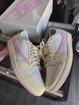 Air Jordan 1 Retro Low Original SP Travis Scott Shy Pink • Pre-Owned [2858] - view 2