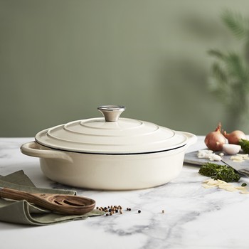 FOUNDRY SHALLOW 28CM CAST IRON CASSEROLE - CREAM