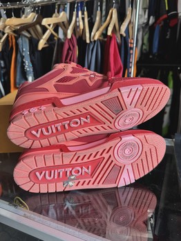 Louis Vuitton Sk8 Red 8.5 LV • Pre-Owned [1607] - view 3