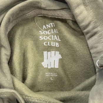 Anti Social Social Club (ASSC) x Undefeated "Paranoid" Hoodie • Pre-Owned [8446] - view 4