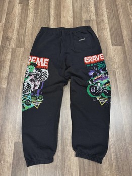 Supreme Grave Digger Sweatpants Black • Brand New [2983] - view 3