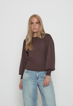 Liva Long Sleeve Pullover · Bracken Brown