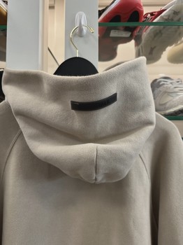 Essentials brown hoodie • Pre-Owned [1427] - view 5