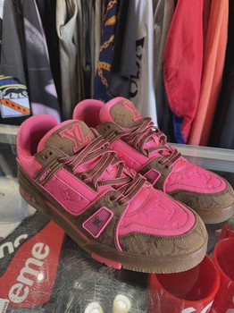 Louis Vuitton Pink Brown  Trainer No Box • Pre-Owned [8182] - view 2