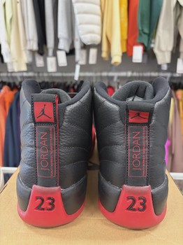 Air Jordan 12 Retro Flu Game (2016) • Pre-Owned [3868] - view 2