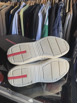 Prada Cup Beige • Pre-Owned [7754] - view 3