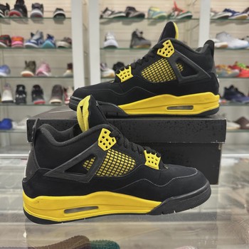 Air Jordan 4 Retro Thunder (2023) • Pre-Owned [8598] - view 3