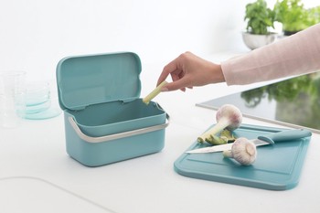 BRABANTIA 1.8 LITRE WASTE CADDY - MINT