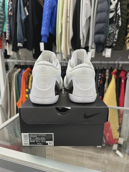 Nike Kobe 9 Elite Low Protro Halo • Pre-Owned [6724] - view 4
