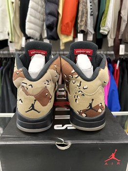 Air Jordan 5 Retro Supreme Desert Camo • Pre-Owned [9261] - view 4