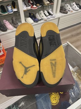 Air Jordan 5 Retro A Ma Maniére Dusk • Pre-Owned [6544] - view 3