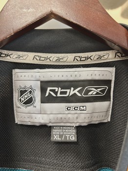 SAn Jose Sharks Reebok Hockey Jersey • Pre-Owned [4448] - view 5
