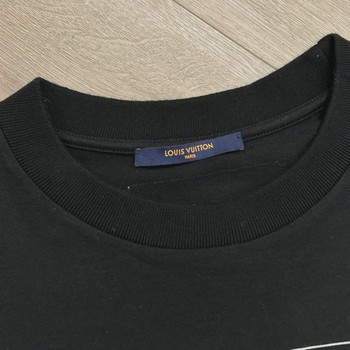 Louis Vuitton "Legendary Trunks" Graphic T-Shirt • Pre-Owned [1851] - view 5