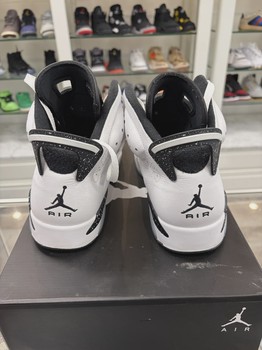 Air Jordan 6 Retro Reverse Oreo • Pre-Owned [4689] - view 4
