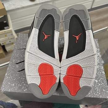 Air Jordan 4 Retro Infrared • Pre-Owned [8262] - view 4