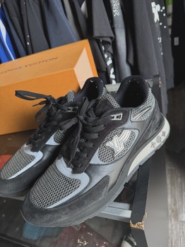 Louis Vuitton Runaway Mesh Sneaker Black 10 LV • Pre-Owned [0952] - view 2