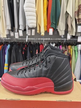 Air Jordan 12 Retro Flu Game (2016) • Pre-Owned [3868] - view 4