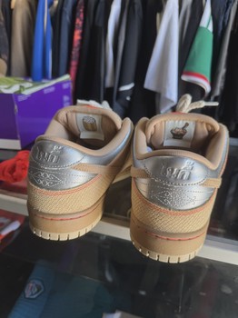 Nike SB Dunk Low Pro Som Tum • Pre-Owned [5337] - view 3