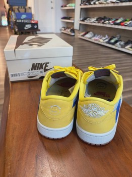 Air Jordan 1 Retro Low Original SP Travis Scott Canary (12.5 Women's) • Pre-Owned [2032] - view 2