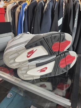 Air Jordan 4 Retro White Cement (2025) • Pre-Owned [0621] - view 3